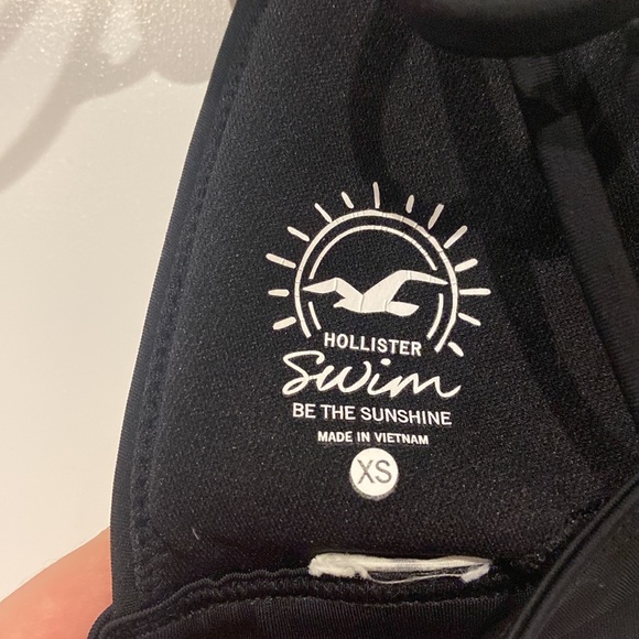 Black shoulder tie bikini top. Comes with pads. Good condition. - Picture 3 of 3